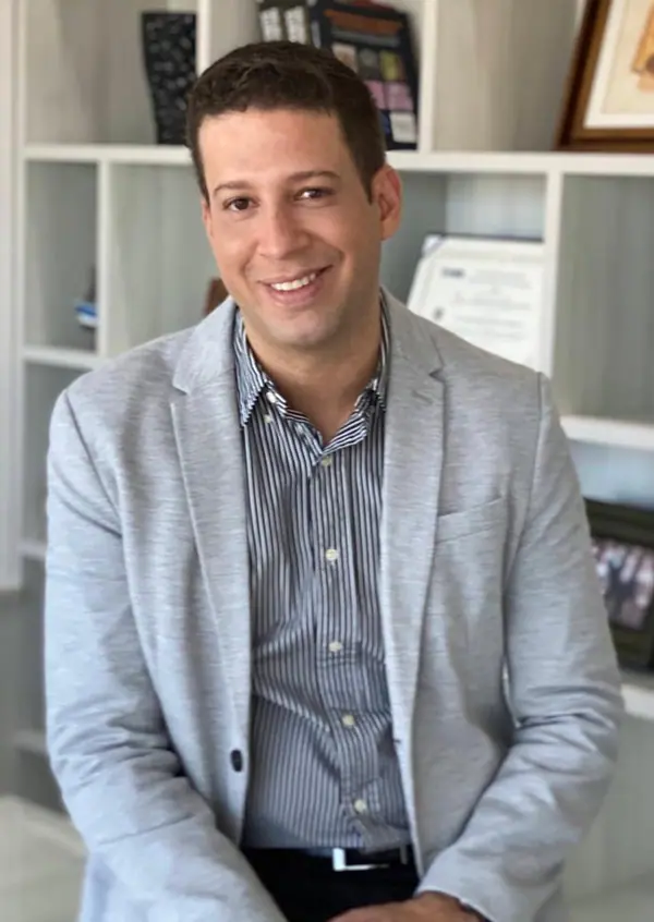 Dr. Washington Oliveira
